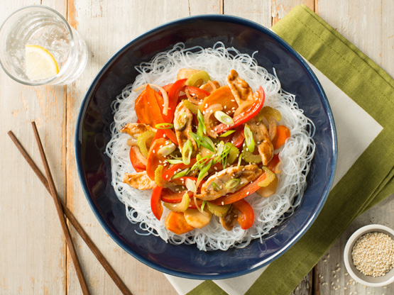 green tea glass noodles with chicken and veggie stir fry 019 555x416 4