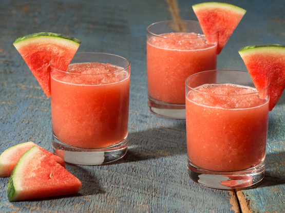 sparkling watermelon berry slushie 024 555x416 1 1