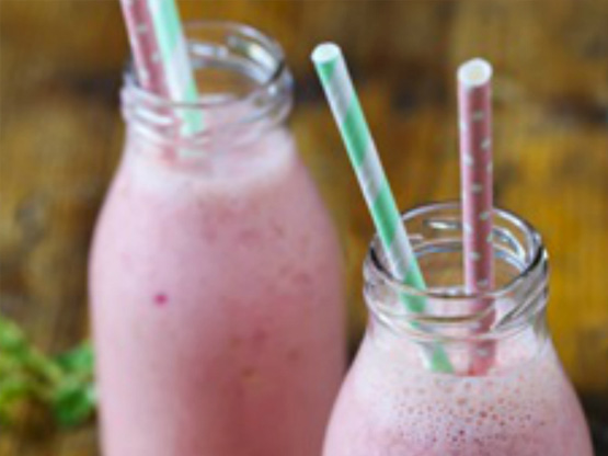 strawberry tea smoothie 1